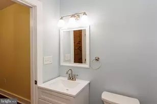 2502 Jefferson St, Baltimore, MD 21205 - Photo 39