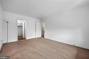 19 Hamill Rd, Baltimore, MD 21210 - Photo 15