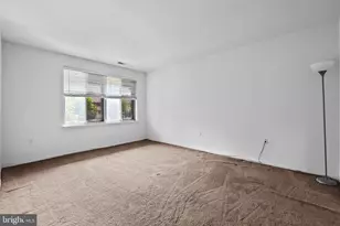 19 Hamill Rd, Baltimore, MD 21210 - Photo 17