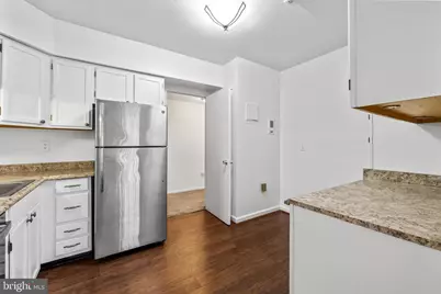 19 Hamill Road #19E, Baltimore, MD 21210 - Photo 7