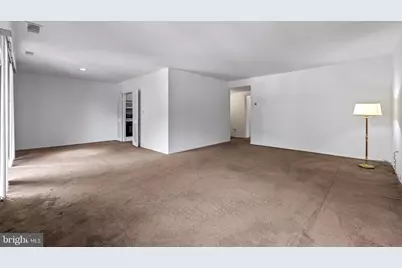 19 Hamill Road #19E, Baltimore, MD 21210 - Photo 11
