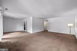 19 Hamill Rd, Baltimore, MD 21210 - Photo 11