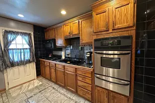 1808 Hillenwood Rd, Baltimore, MD 21239 - Photo 11