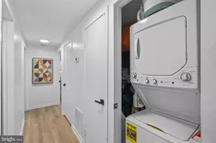 8 W Lee Street W, Baltimore, MD 21201 - Photo 17