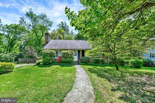 403 Old Orchard Rd, Baltimore, MD 21229 - Photo 11