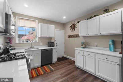 210 N Ellwood Avenue, Baltimore, MD 21224 - Photo 11