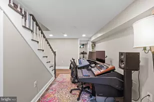 210 N Ellwood Ave, Baltimore, MD 21224 - Photo 25
