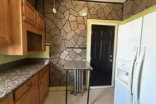 2802 Brighton St, Baltimore, MD 21216 - Photo 15