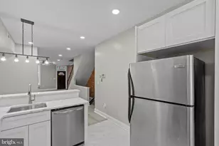 1525 W Pratt St, Baltimore, MD 21223 - Photo 9