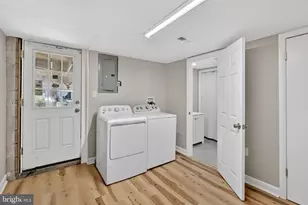 647 Charraway Rd, Baltimore, MD 21229 - Photo 35