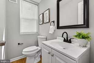 1725 E Oliver St, Baltimore, MD 21213 - Photo 11