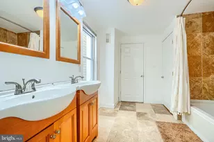 11 W West St, Baltimore, MD 21230 - Photo 29