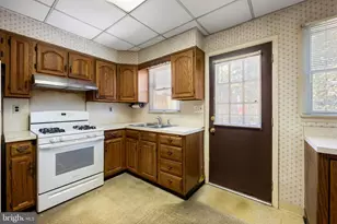 1016 W 38th St, Baltimore, MD 21211 - Photo 13