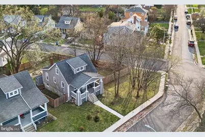 303 E Melrose Avenue, Baltimore, MD 21212 - Photo 3
