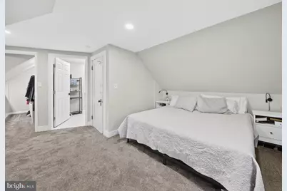 303 E Melrose Avenue, Baltimore, MD 21212 - Photo 9