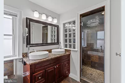 2038 E Pratt Street, Baltimore, MD 21231 - Photo 23