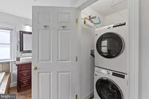 2038 E Pratt St, Baltimore, MD 21231 - Photo 25