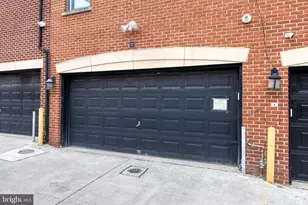 25 Yogurt Ln, Baltimore, MD 21231 - Photo 35