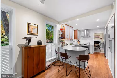 121 W Lee Street, Baltimore, MD 21201 - Photo 15