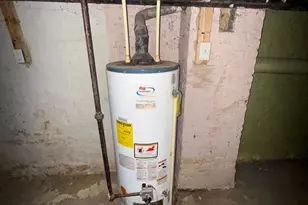 2002 Ramsay St, Baltimore, MD 21223 - Photo 11