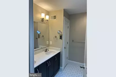 411 E Lafayette Avenue E, Baltimore, MD 21202 - Photo 31