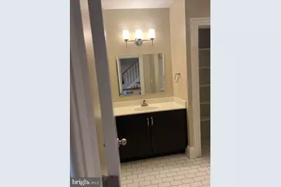 411 E Lafayette Avenue E, Baltimore, MD 21202 - Photo 19