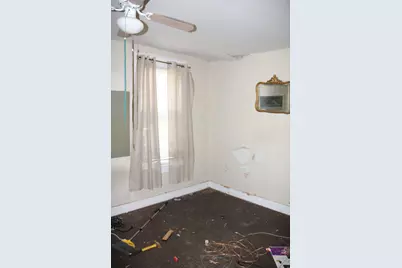 3913 W Garrison Avenue, Baltimore, MD 21215 - Photo 11