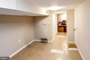 917 N Patterson Park Ave, Baltimore, MD 21205 - Photo 19