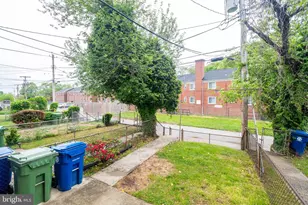 1226 N Augusta Ave, Baltimore, MD 21229 - Photo 25