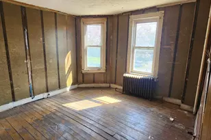 1746 E Oliver St, Baltimore, MD 21213 - Photo 13