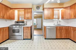 828 E Belvedere Ave, Baltimore, MD 21212 - Photo 13