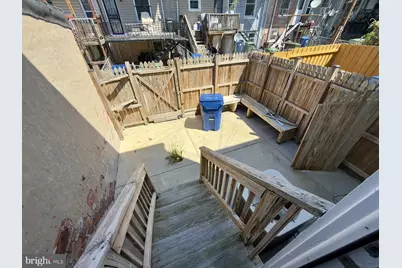 402 E 28th Street E, Baltimore, MD 21218 - Photo 15