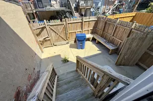 402 E 28th Street E, Baltimore, MD 21218 - Photo 15