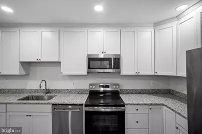 2011 N Pulaski Street, Baltimore, MD 21217 - Photo 9