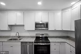 2011 N Pulaski St, Baltimore, MD 21217 - Photo 9