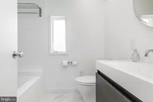 3400 Roland Ave, Baltimore, MD 21211 - Photo 23