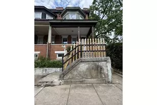 622 E 33rd St, Baltimore, MD 21218 - Photo 1