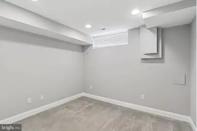 322 S Clinton Street S, Baltimore, MD 21224 - Photo 19