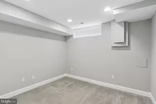 322 S Clinton Street S, Baltimore, MD 21224 - Photo 19