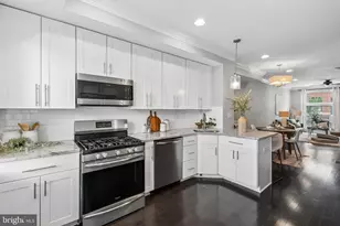 322 S Clinton Street S, Baltimore, MD 21224 - Photo 11