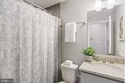 322 S Clinton Street S, Baltimore, MD 21224 - Photo 37