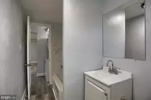 1323 N Kenwood Ave, Baltimore, MD 21213 - Photo 15