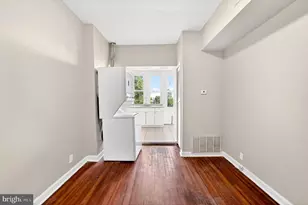 1725 Gwynns Falls Pkwy, Baltimore, MD 21217 - Photo 17