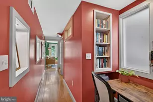 18 S Washington St, Baltimore, MD 21231 - Photo 21
