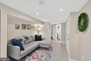 18 S Washington St, Baltimore, MD 21231 - Photo 39
