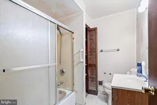 211 S Bouldin St, Baltimore, MD 21224 - Photo 15