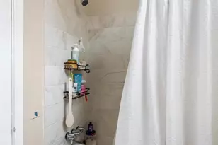 2304 Eutaw Pl, Baltimore, MD 21217 - Photo 17