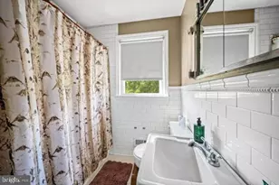 3503 Richmond Ave, Baltimore, MD 21213 - Photo 15