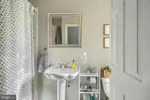 810 S Luzerne Ave, Baltimore, MD 21224 - Photo 23