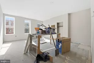 1328 N Carey St, Baltimore, MD 21217 - Photo 9